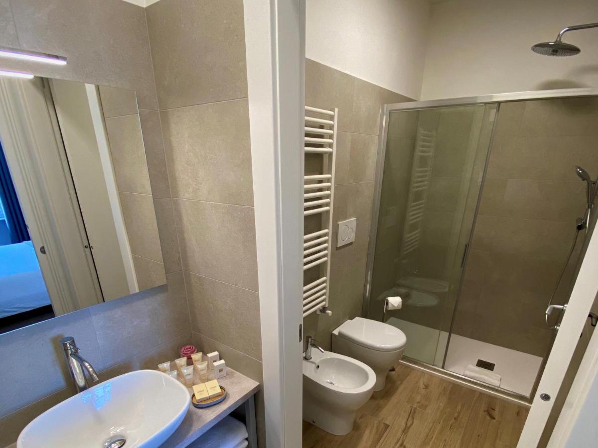 טריאסטה Five Flowers Guest House מראה חיצוני תמונה