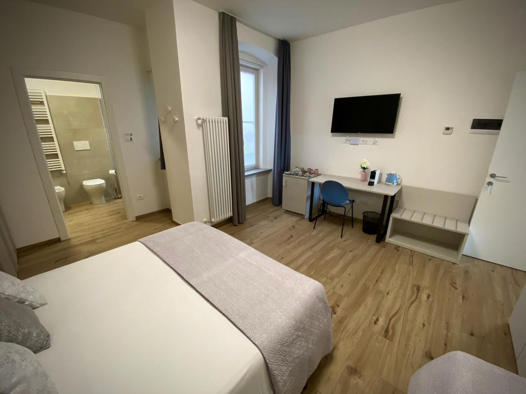 טריאסטה Five Flowers Guest House מראה חיצוני תמונה